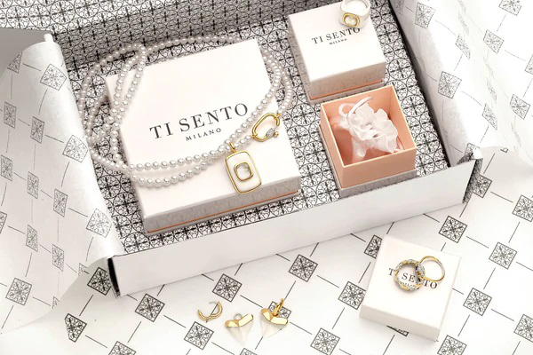 Pudełeczka_TI SENTO SS2022 Pudełeczka_TI SENTO SS2022